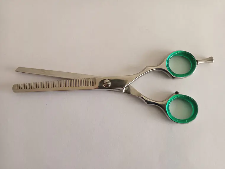 Tijeras de Esculpir. Estilista Profesional. Verde. 6 in. 1