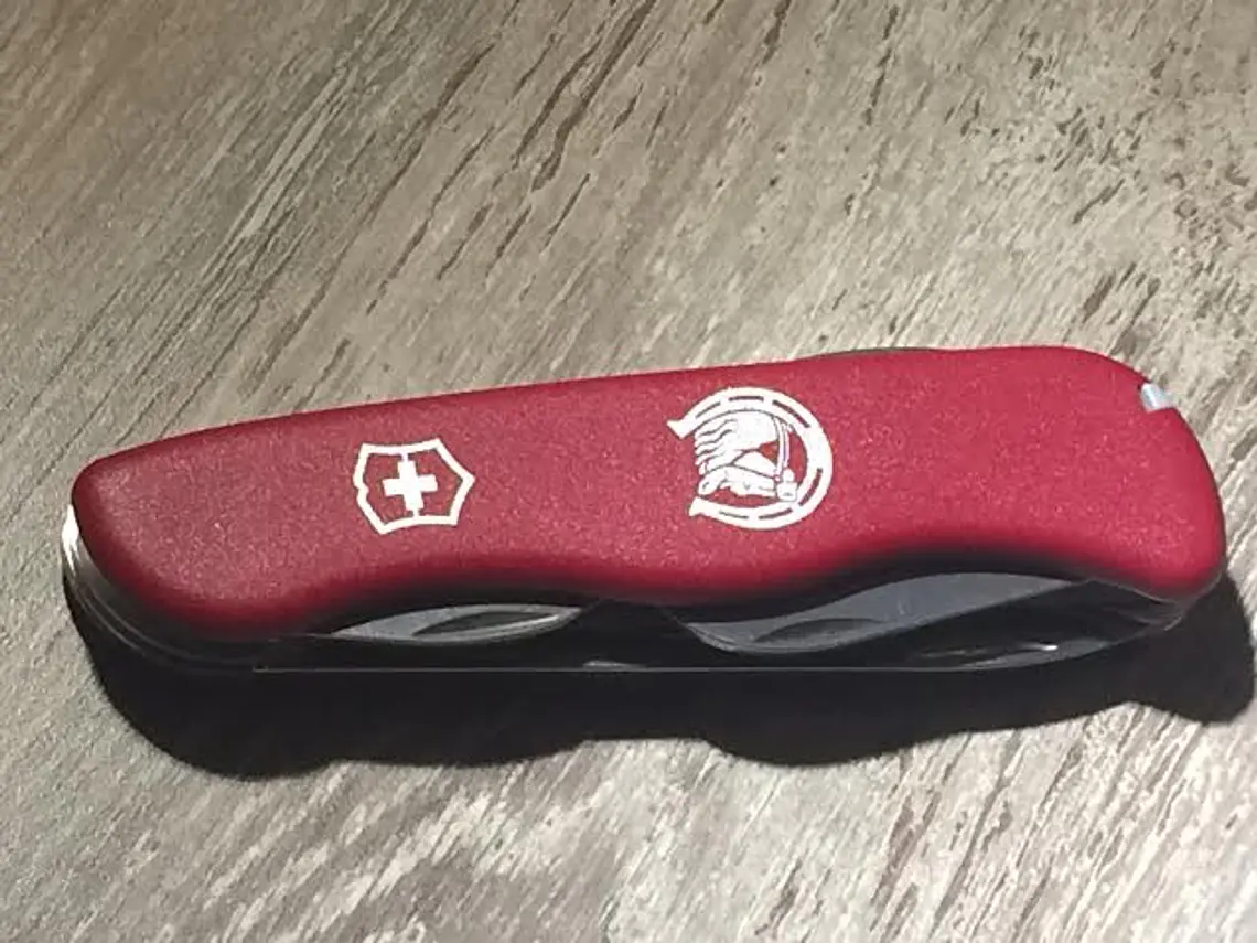 Navaja Plegable Equestrian. Rojo. 12 funciones. Hoja 9,5 cm. 1