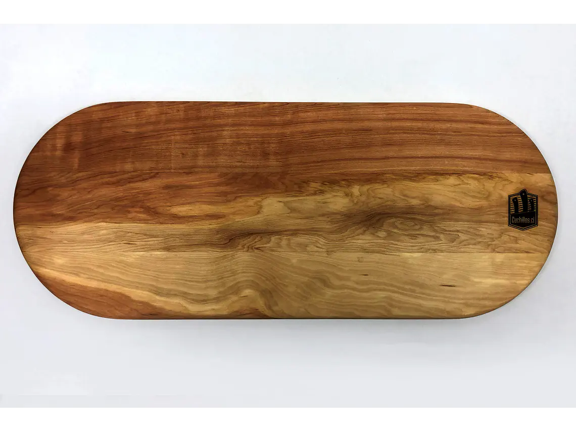 Tabla de Salmón. Madera de Lenga. Ovalada. 60 x 24 cm. 2