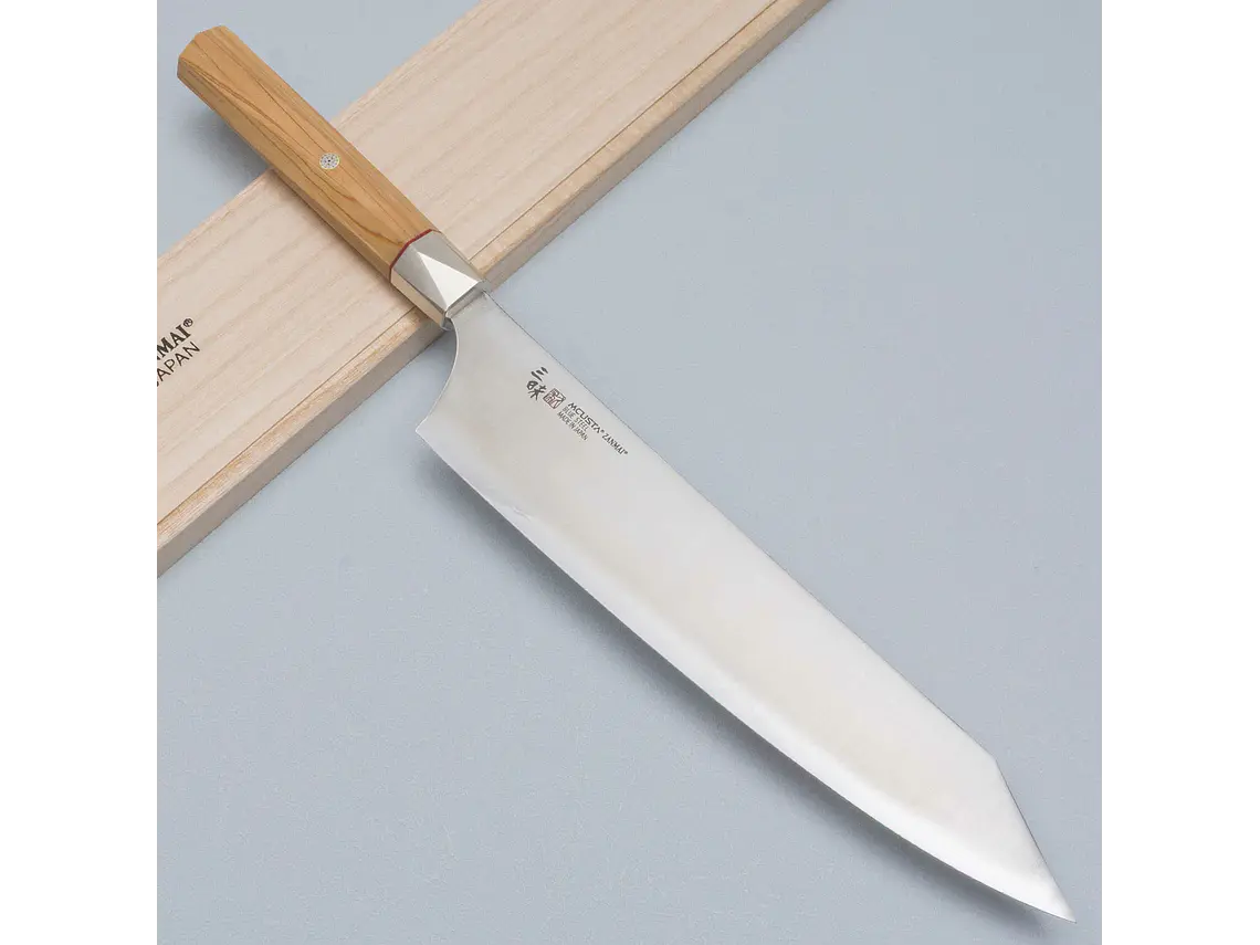Cuchillo Gyuto. Acero Aogami. Hoja 240 mm.  1