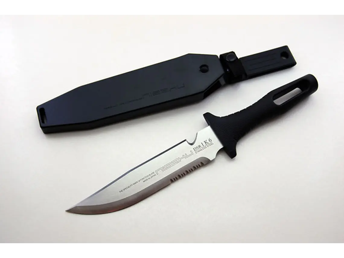 Cuchillo Outdoor. Rikugatana. Filo Liso y Serrado. Hoja 17 cm. 1