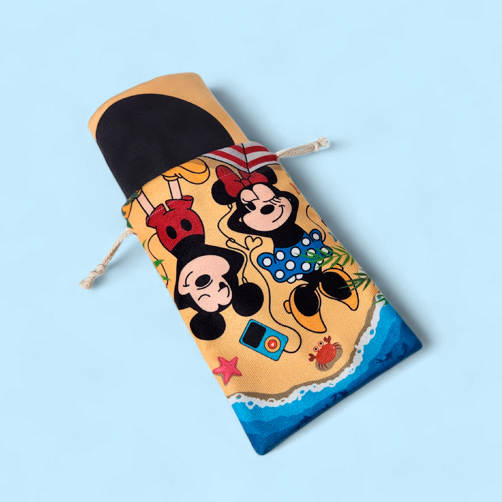 Toalla de microfibra viajera • Mickey y Minnie Mouse en la playa