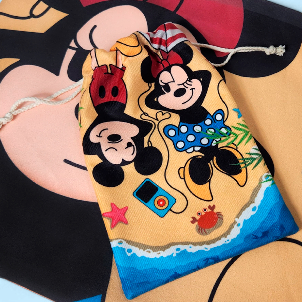 Toalla de microfibra viajera • Mickey y Minnie Mouse en la playa