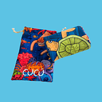 Toalla viajera • Niño explorando el mar