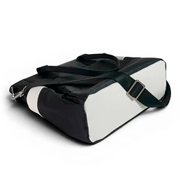 Tote Mykonos • Negro / blanco