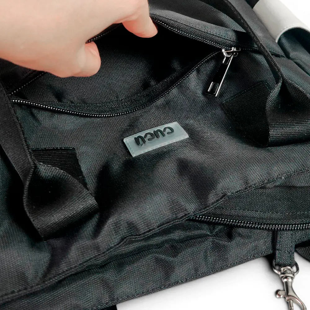Tote Mykonos • Negro / blanco
