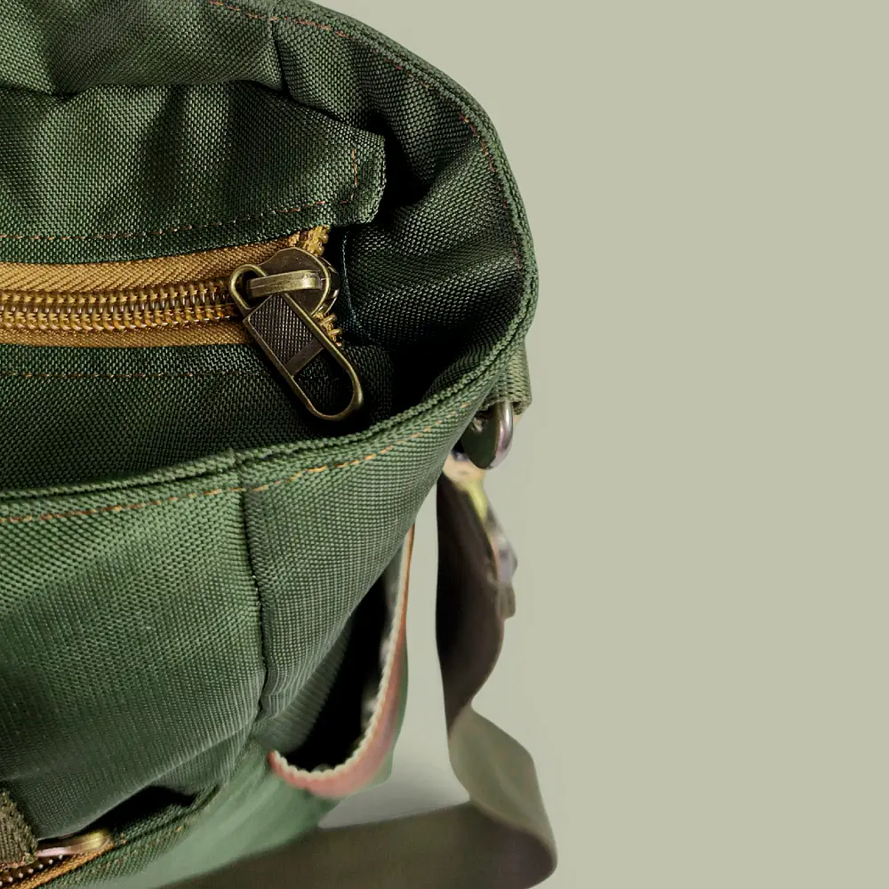 Tote Mykonos • Verde militar / tabaco