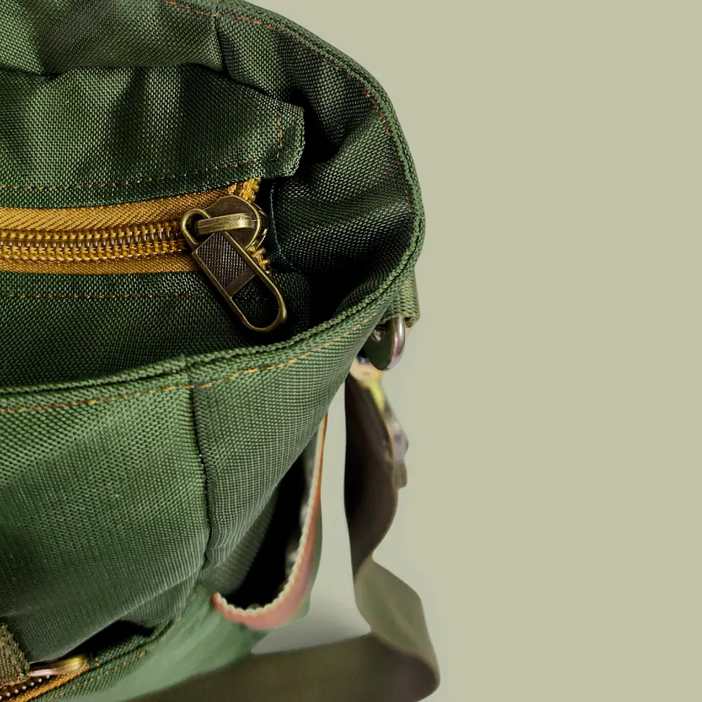 Tote Mykonos • Verde militar / tabaco