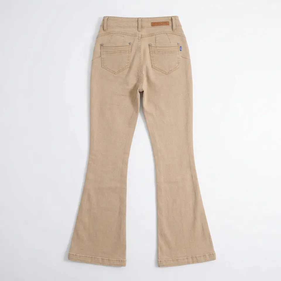 Jeans Flare Mujer Tiro Alto Beige con Push-Up 3