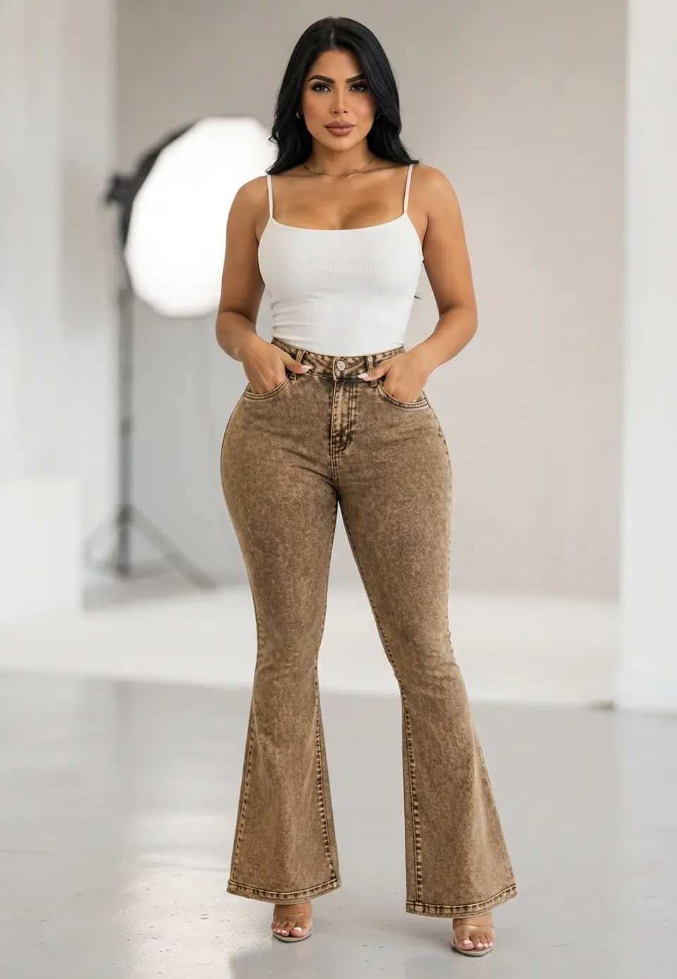 Jeans Flare Acampanado Beige Nevado con Push-Up 1