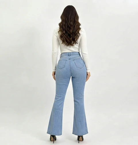 Jeans Flare Mujer Tiro Alto Celeste Lavado Costura Frontal