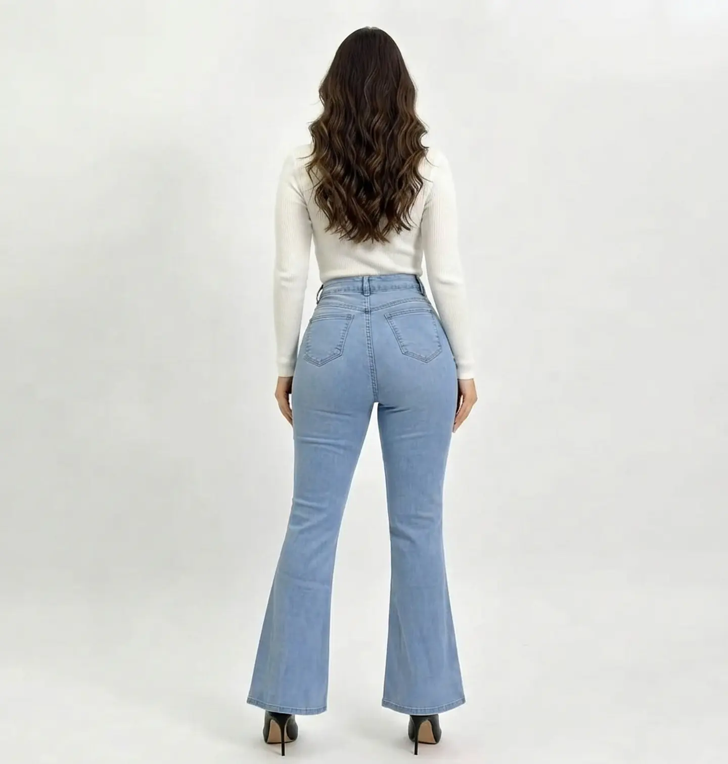 Jeans Flare Mujer Tiro Alto Celeste Lavado Costura Frontal 2