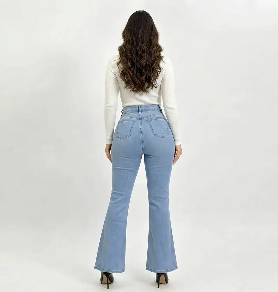 Jeans Flare Mujer Tiro Alto Celeste Lavado Costura Frontal 2