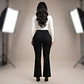 Jeans Flare Acampanado Tiro Alto Elasticado Negro Solido - Miniatura 3