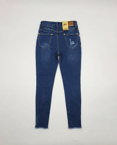 Jeans Flare Pitillo Elasticado Azul Focalizado con Rotos