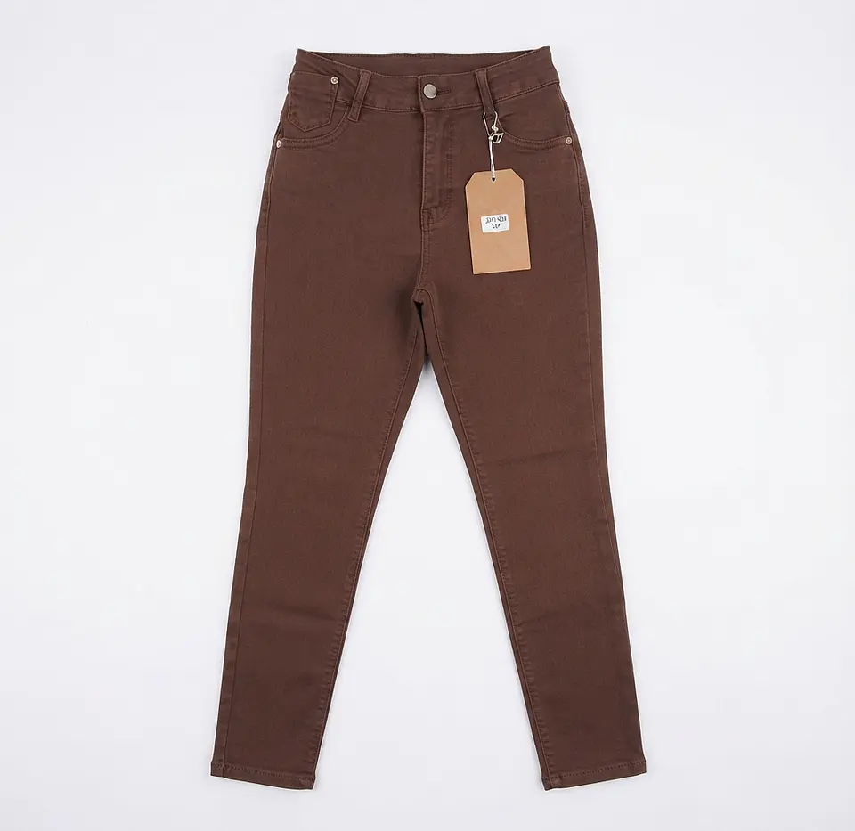 Jeans Skinny Elasticado Tiro Alto Chocolate Pretina Corazon 3