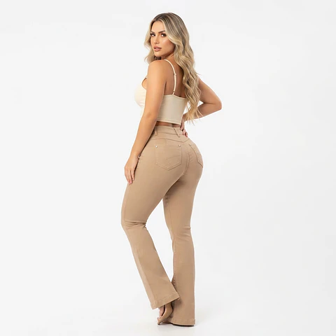 Flare Acampanado Beige Arena Con Push-up 