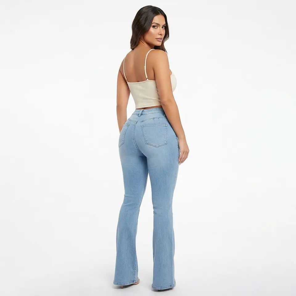 Flare Celeste Costura Vertical Frontal Lavado Tiro Alto con Push-Up 2
