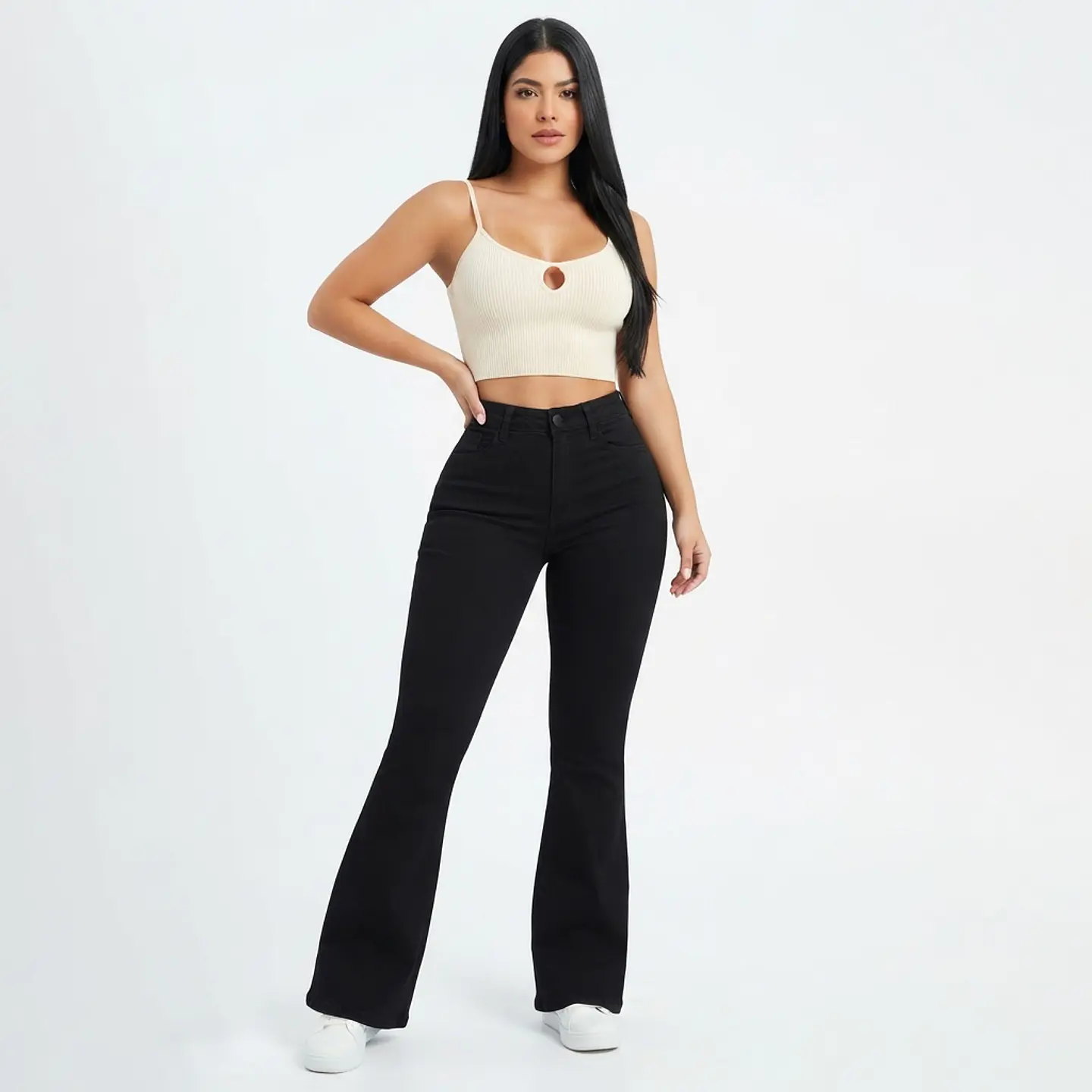 9363 | Flare Acampanado Negro Tiro Alto Elasticado con Push-Up 1