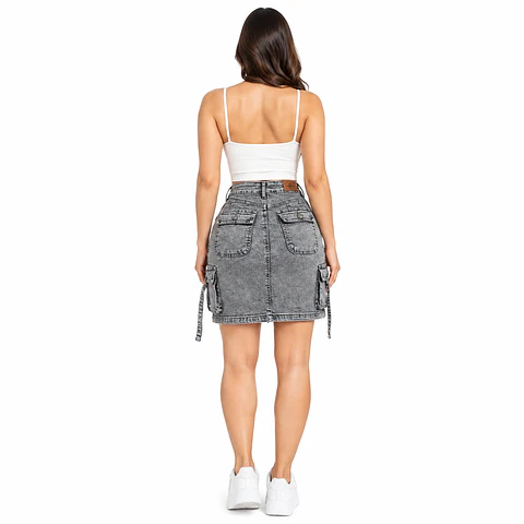 J3070 | Falda Short Corta de Mezclilla Cargo Gris Nevado con Push-Up