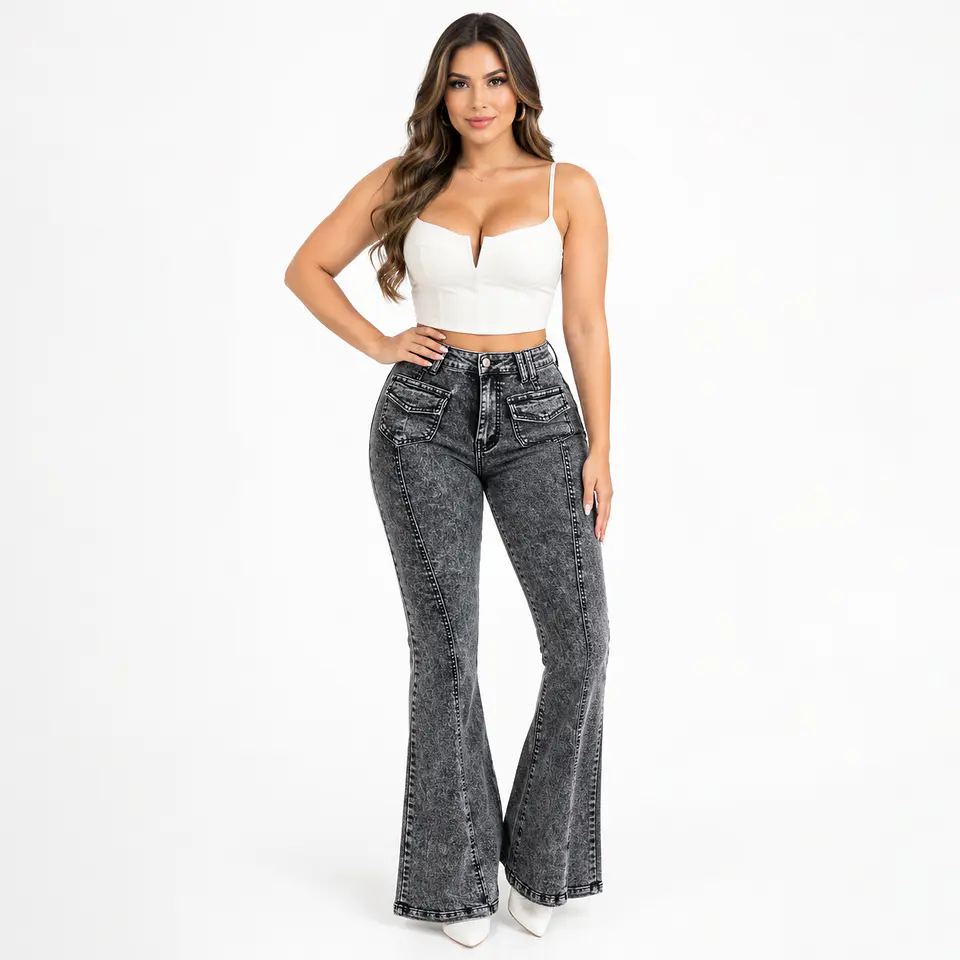 9371 | Flare Elasticado Grafito Acid Wash Tiro Alto con Push-Up 1