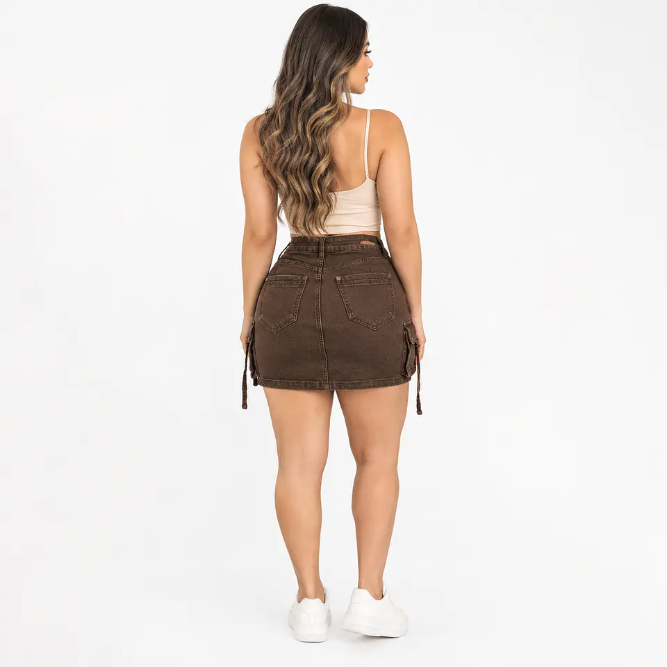 J3066 | Falda Cargo Mezclilla Tiro Alto Marrón Chocolate con Push-Up 2
