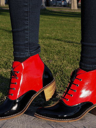 Botín Cordón Negro Rojo