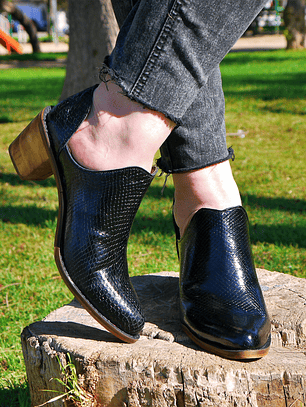 Botín Abierto Negro Texturado