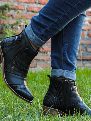 Botín Taco Negro CH Texturado