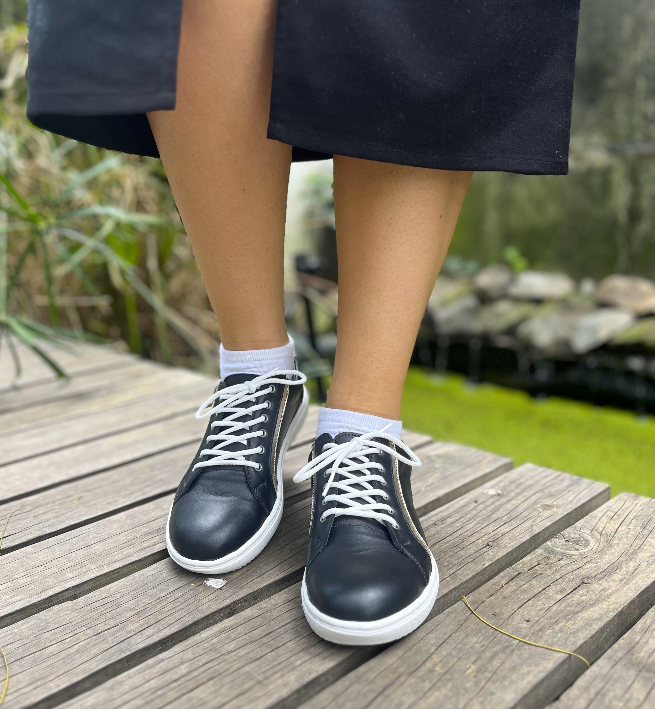 Zapatilla Baja Negro