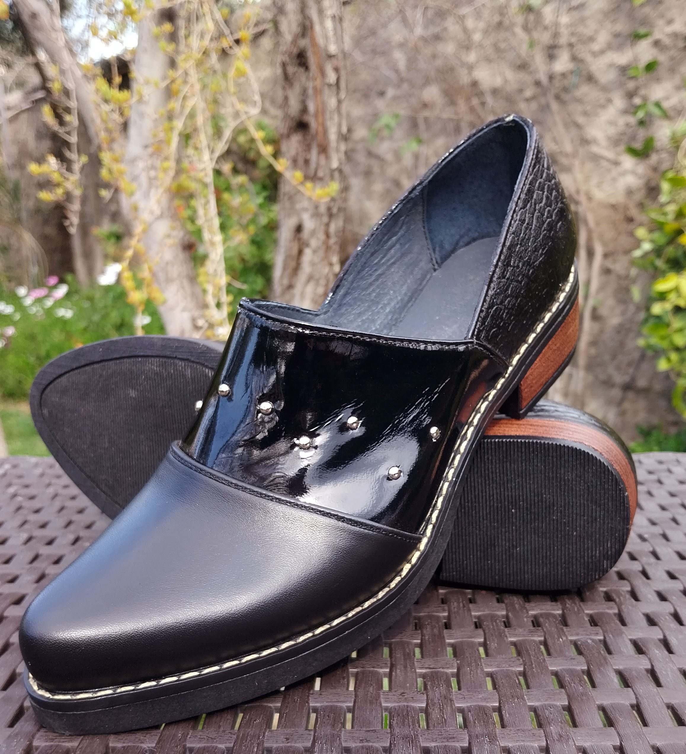 Zapato Tachas Negro Hualun Art: 5hly603black