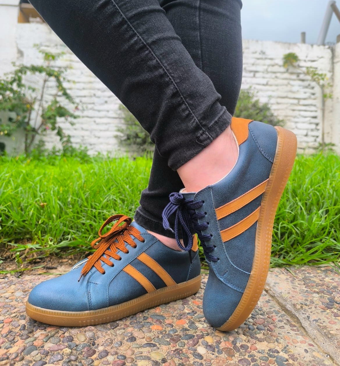 Zapatilla Azul PL Café