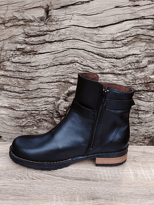 Botín Cierre Correa Negro