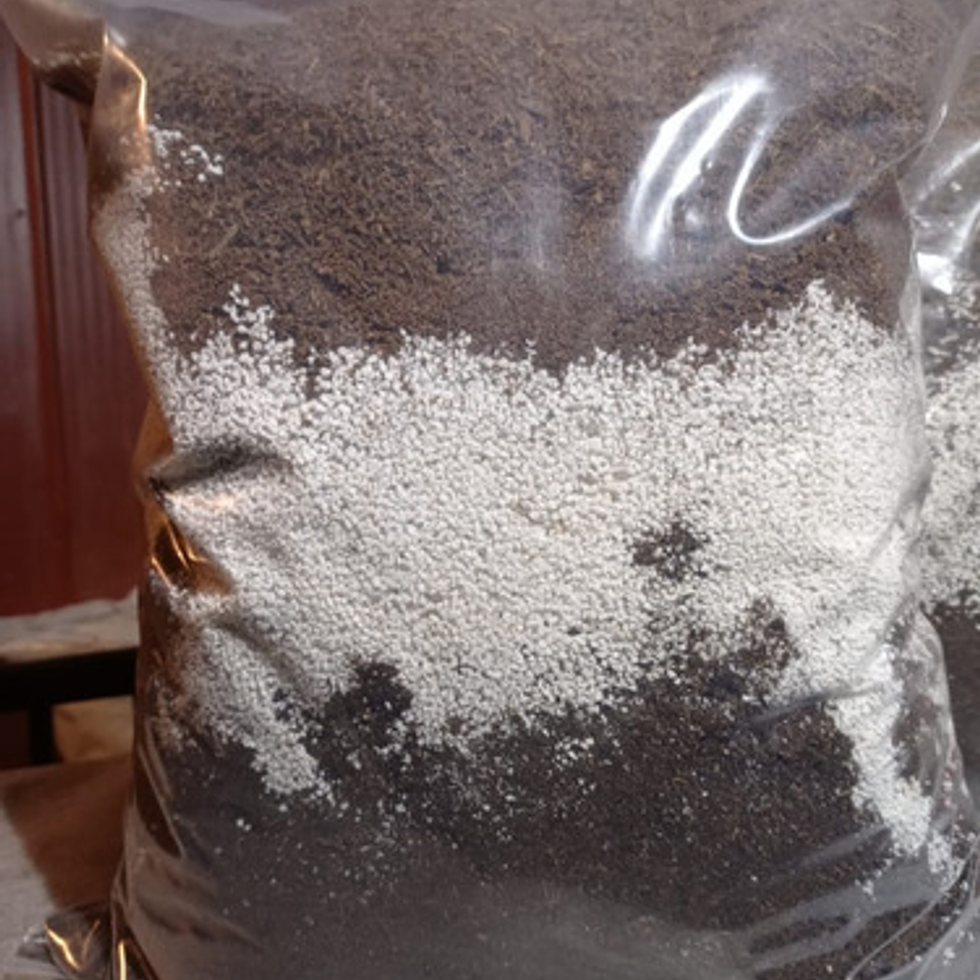 Sustrato Profesional Turba + Fibra Coco + Perlita 50 Litros 1