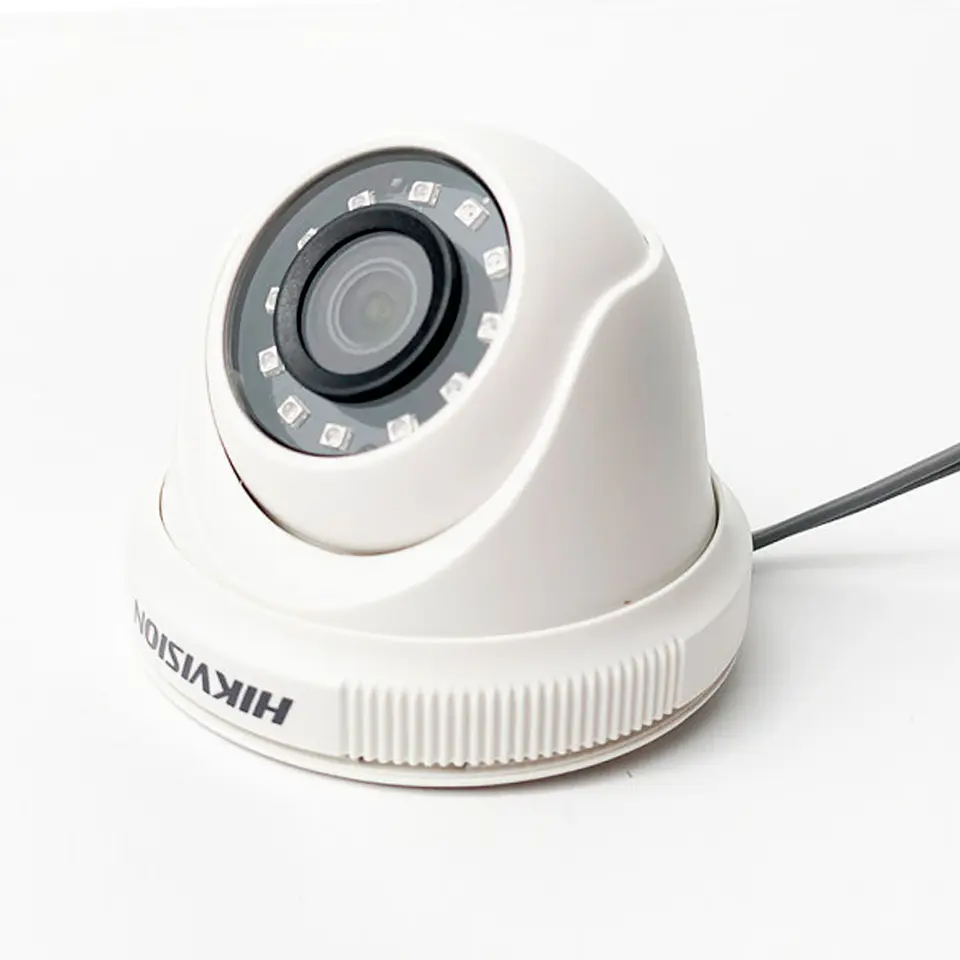 Cámara Domo Hikvision 4 en 1 1080P Día y Noche 2