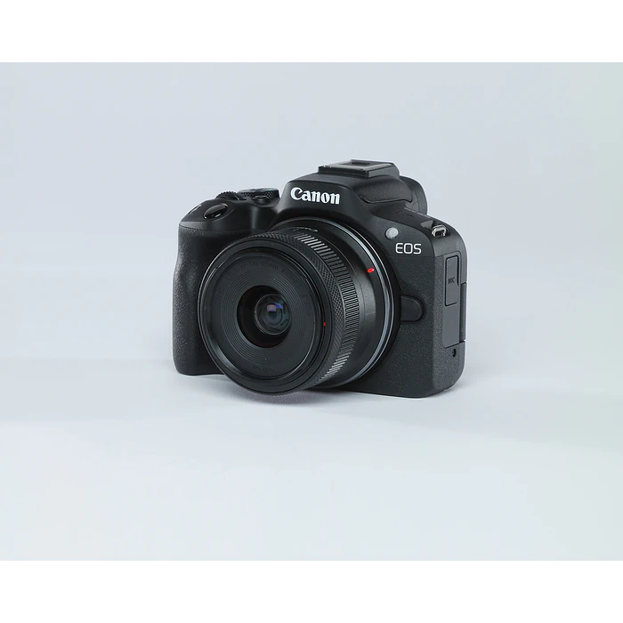 Cámara Canon EOS R50 Mirrorless 18-45mm Color Negro - KIT 8