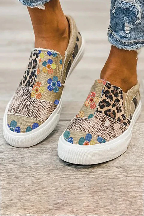 Zapatilla Z006 tipo lona flores