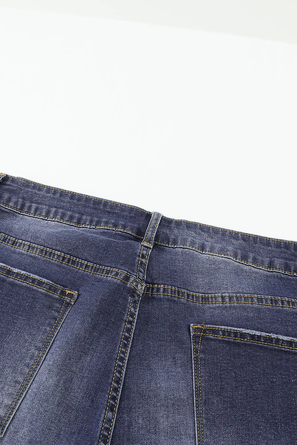 Jeans JE007 flequillos en bota 17