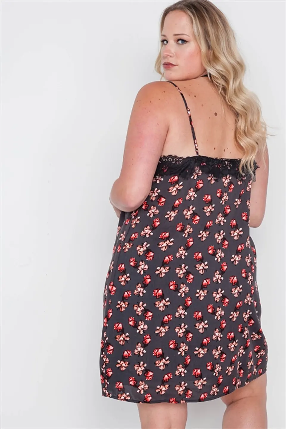 Vestido PV195 corto con tirantes 2