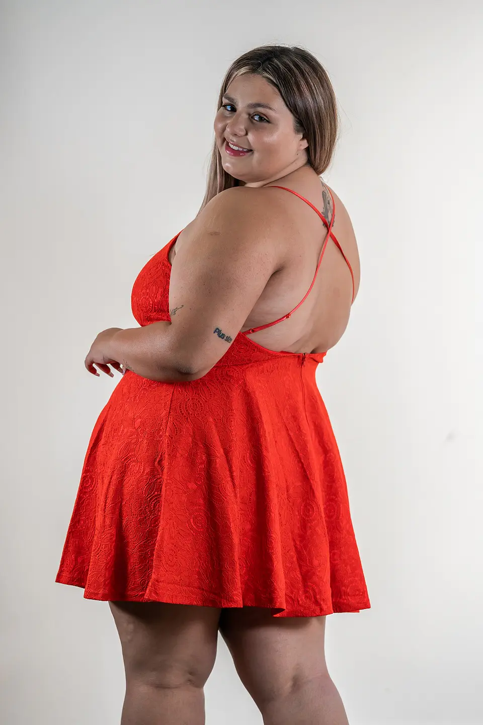 Vestido PV197 corto con espalda descubierta 4