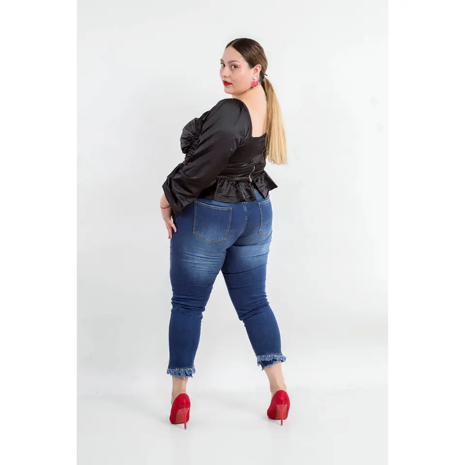 Jeans JE007 flequillos en bota 3