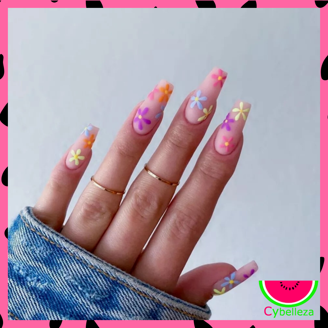Modelo 28 Uñas Press On