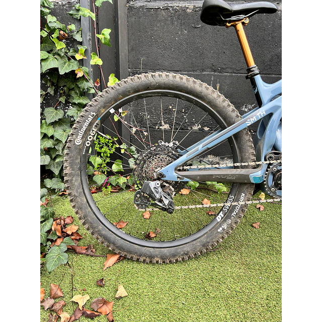 PIVOT SHUTTLE AM TALLA S