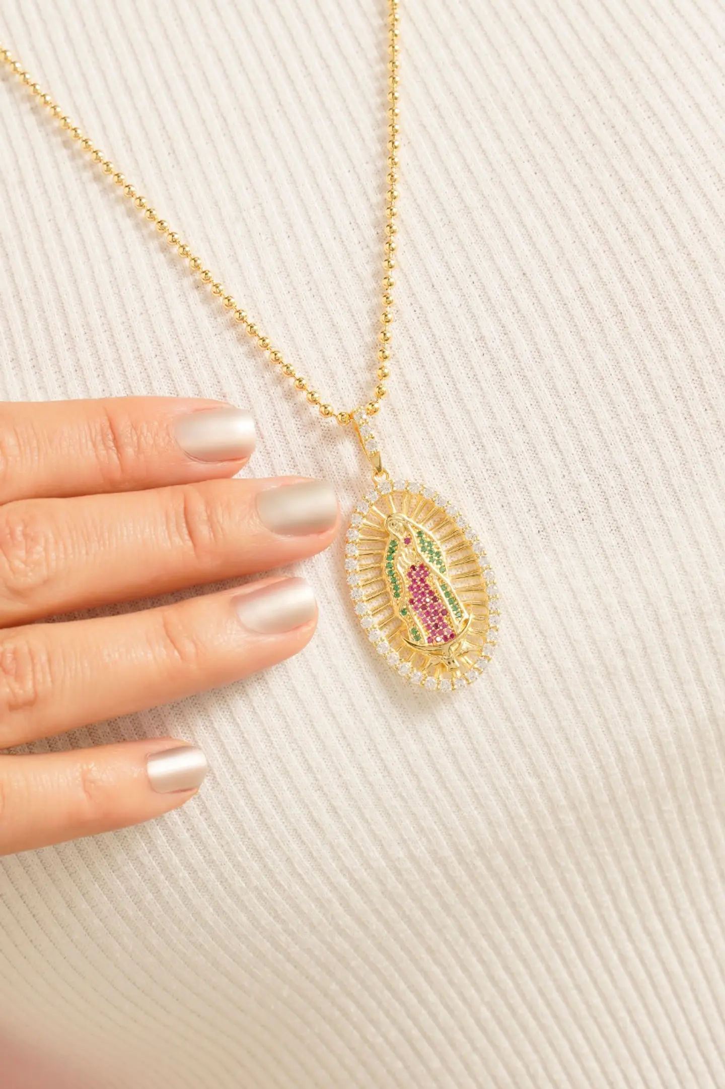 Dije Virgen Guadalupe Swarovski 1