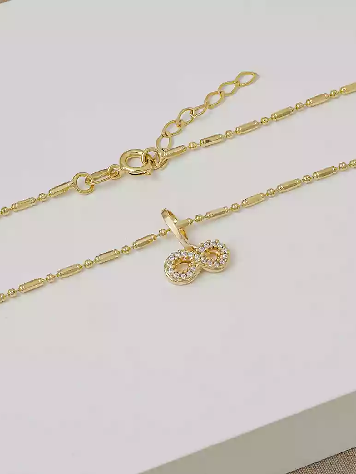 Dije Infinito circonias 1