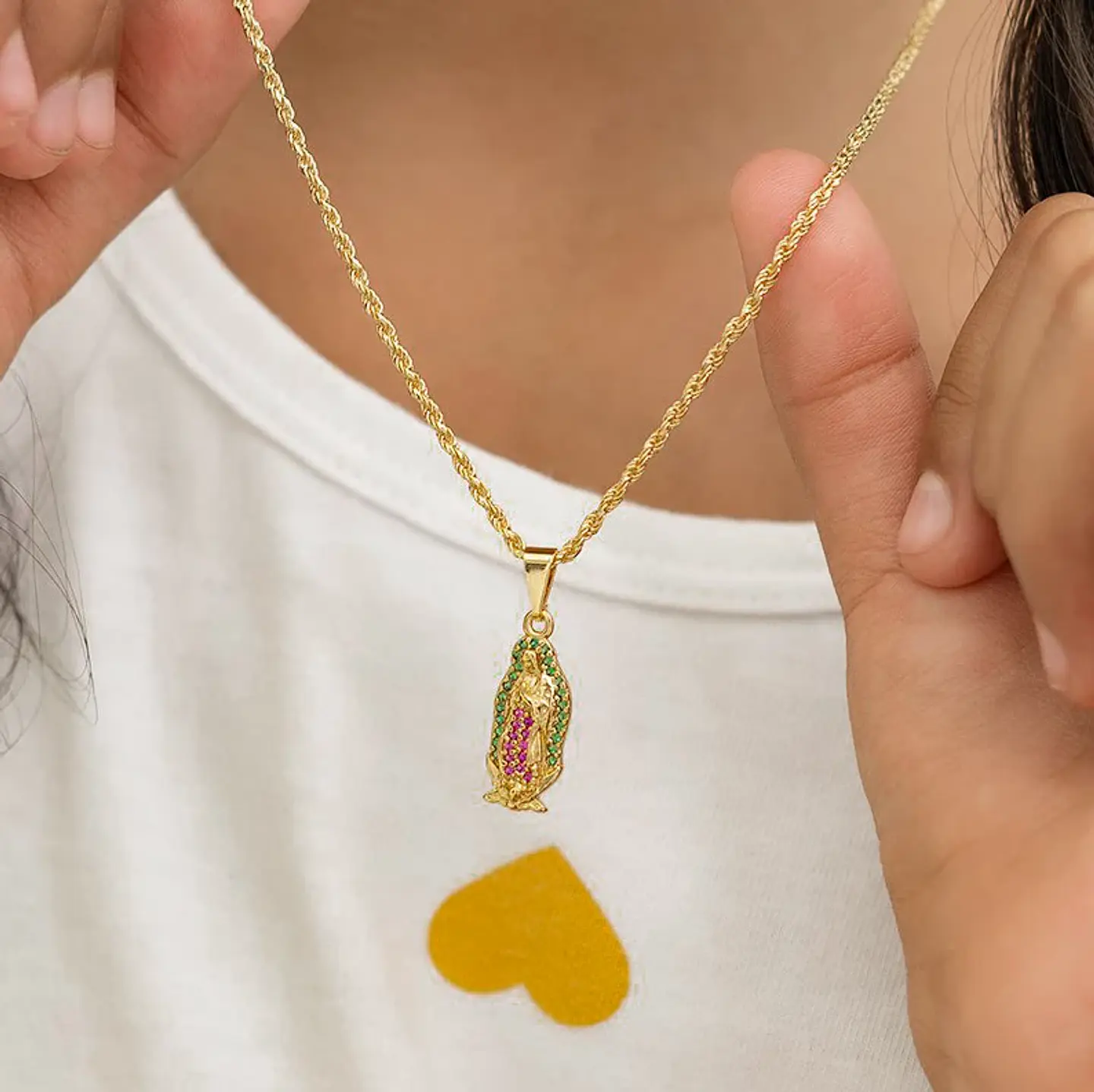 Dije Virgen Guadalupe Silueta  2