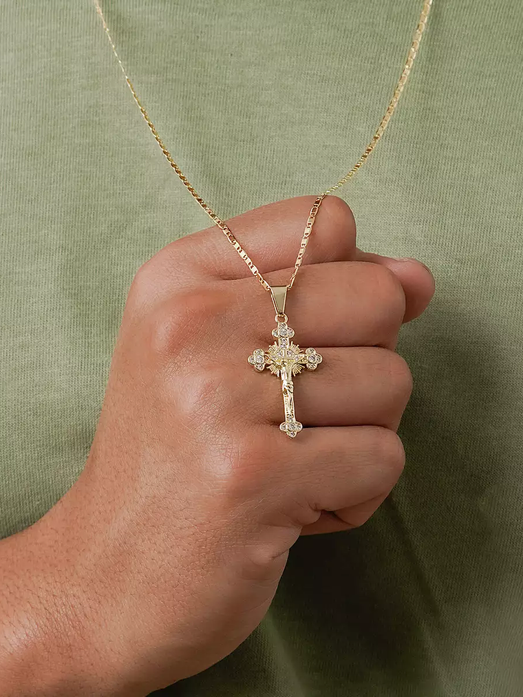 Dije  Cristo Crucificado 2