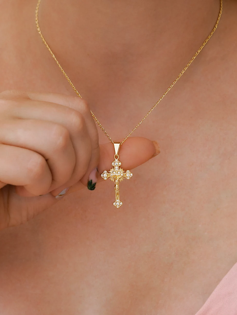 Dije  Cristo Crucificado 3