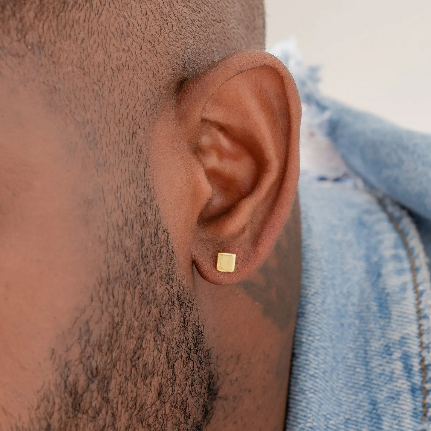 Arete Topo Cuadrado 5 mm |Joya fina | Unisex 3
