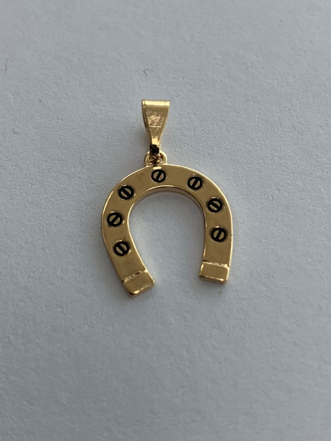 Dije Herradura Tornillo  1